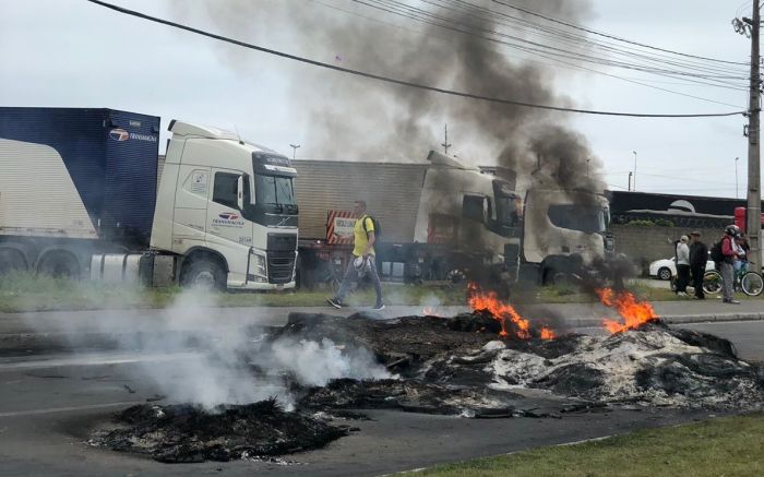 Forças de segurança negociam pra que estradas sejam liberadas  (Foto: Divulgação)