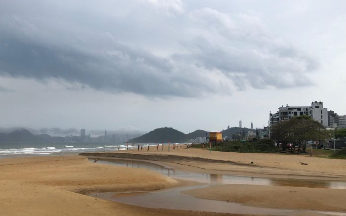 Até segunda-feira podem rolar temporais diários na região  (Foto: João Batista)  
