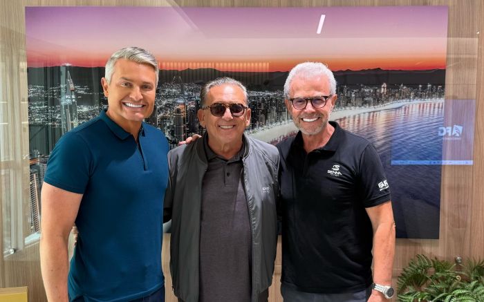 Galvão aproveitou a terça-feira no litoral norte (Foto: Reprodução)