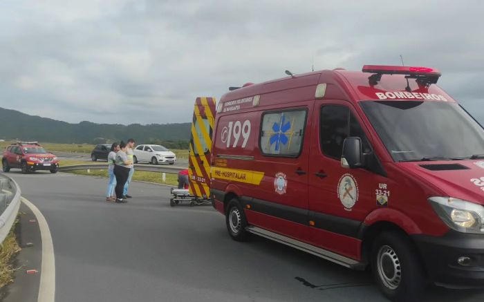 Acidentes aconteceram em menos de seis horas em dois pontos diferentes de Navegantes (Foto: Reprodução/CBVN)