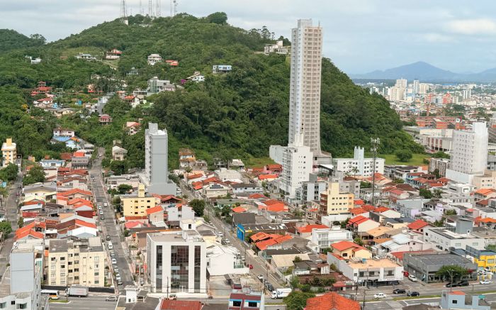 Itajaí recebe cerca de 10 mil novos moradores por ano, que demandam cerca de três mil imóveis (Foto: Da redação)