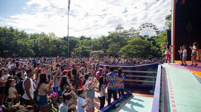Estudantes curtiram o dia no maior parque temático da América Latina (Foto: Divulgação)