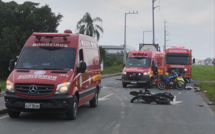 Uma vítima teve fratura exposta (Foto: Divulgação CBMSC)