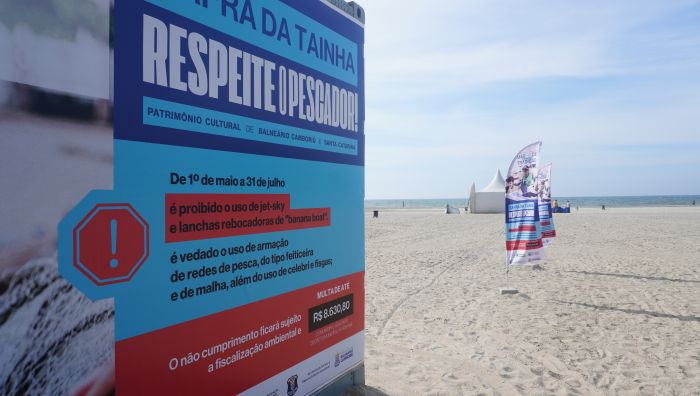 Surfe pouco atrapalha, mas jets espantam cardumes, diz professor (Foto: João Batista)