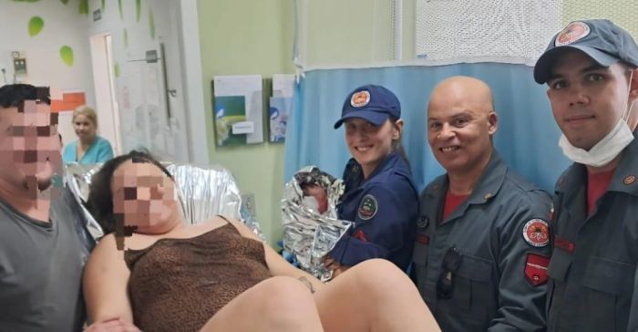 Mãe e filho foram levados com segurança ao Hospital Marieta (foto: divulgação - CBM)