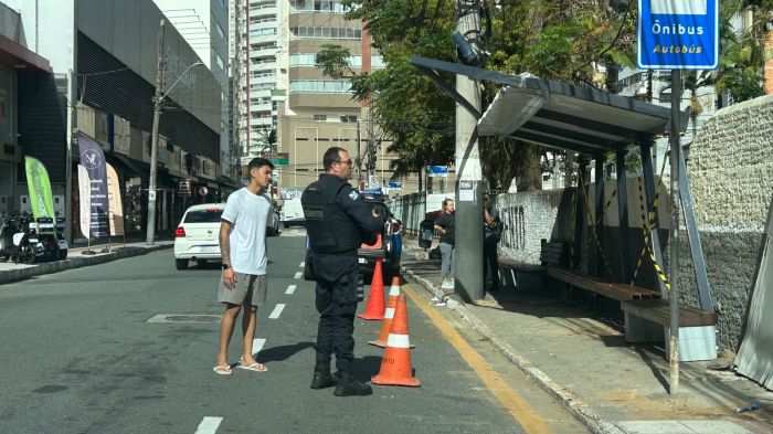 Reforma começou na quarta, mas ponto precisou ser interditado na quinta-feira (Foto: Divulgação/PMBC)