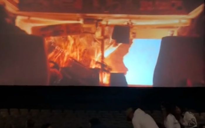 Internautas nas redes apontam que momento parecia ter “saído das telas” (foto: redes sociais)