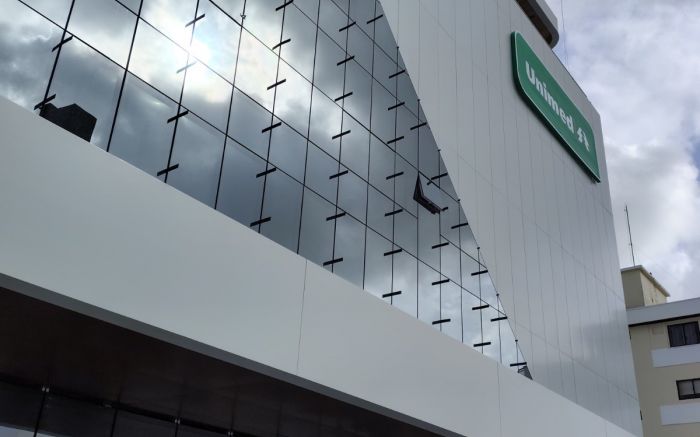 Quatro dos 12 andares do hospital foram entregues no dia do aniversário da cidade (Foto: Fran Marcon)