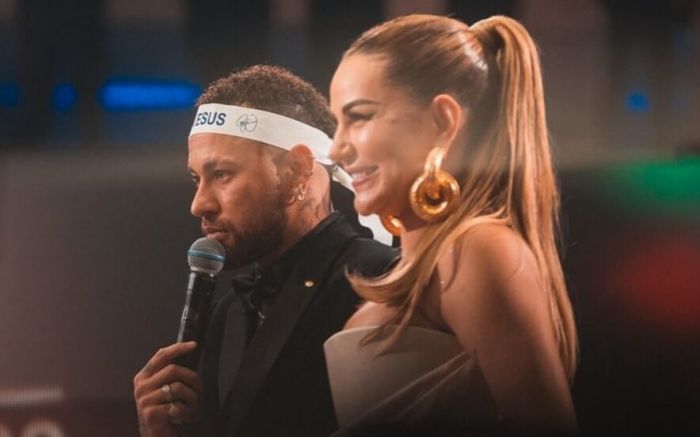 Faixa “100% Jesus”, usada por Neymar em dias históricos, foi vendida por R$ 1,2 milhão
(foto: redes sociais)