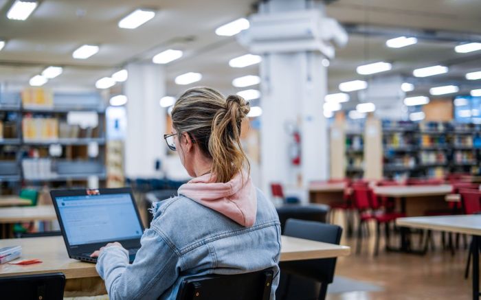 Entre as mudanças, renovações, inscrições e concessões agora são antes do início das aulas (Foto: Marco Favero/Secom SC)