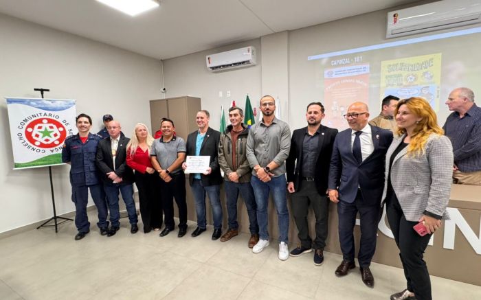 Reunião que marcou a posse reuniu representantes da comunidade e das forças de segurança