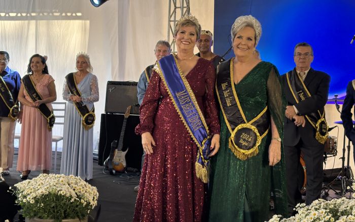 Maria Salete Gonçalves dos Santos foi eleita rainha e Mário Vila Nova de Oliveira o rei (Foto: Divulgação/Jader Liberal)