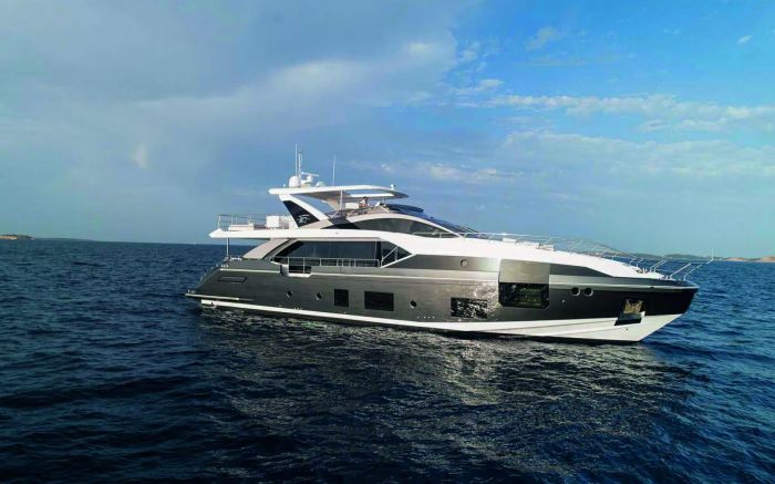 Superiate da Azimut é “mansão flutuante” do craque português (Foto: Divulgação/Azimut Yachts)