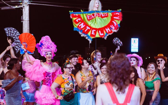 Personagem do professor Maurício Bento foi criado nos anos 1990 (Foto: Mathý Groszewica)