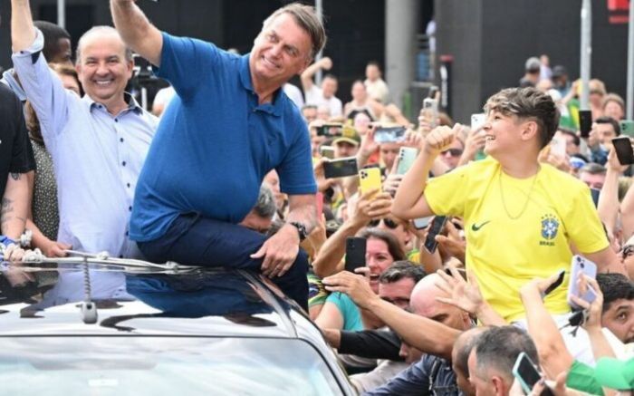 Deputado catarinense usou as redes sociais para informar o cancelamento da viagem do ex (Foto: Arquivo)