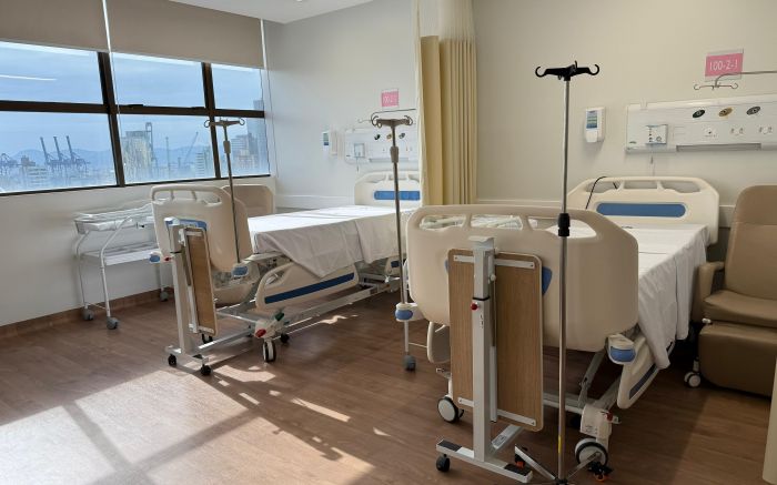 Com 15 andares e 590 leitos, Marieta é o maior hospital público de SC (Foto: Divulgação)