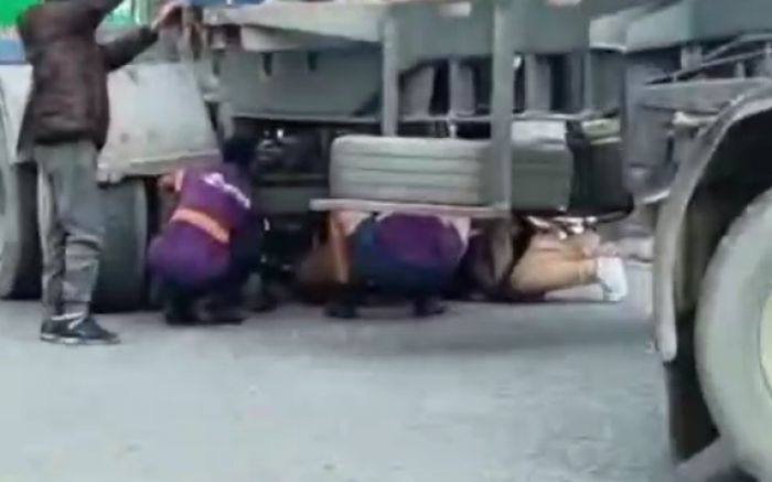 Apesar da cena assustadora, piloto não teve qualquer ferimento (Foto: Reprodução)