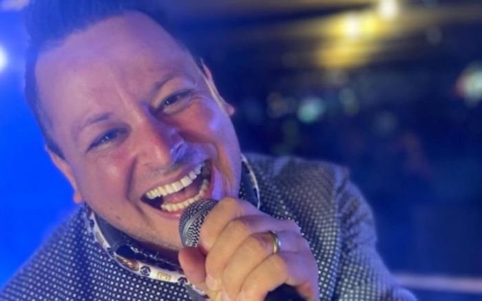 Grupo lamentou a morte do vocalista nas redes sociais (Foto: Reprodução/Redes sociais)