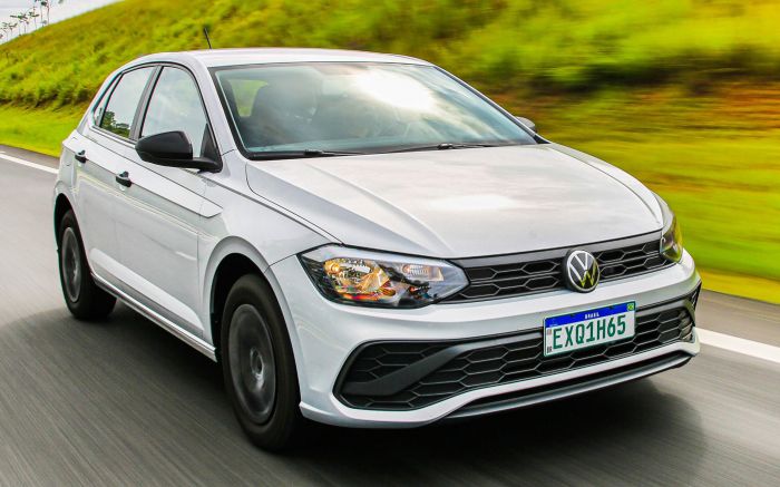 Polo Track é um dos destaques do Feirão Volkswagen: hatch teve preço reduzido em mais de R$ 11 mil (Foto: Divulgação)