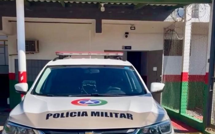 Homem foi atacado a facadas no bairro São Paulo e outro foi baleado no centro de Navegantes (Foto: Divulgação PMSC)