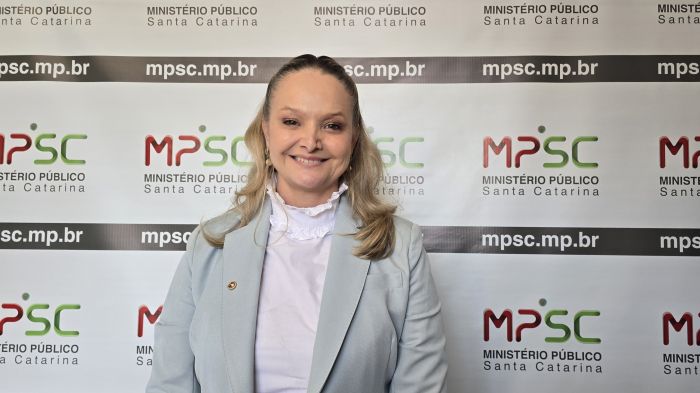 Procuradora-geral concedeu entrevista durante evento interno do MP em Itajaí (Foto: Camila Diel/Diarinho)