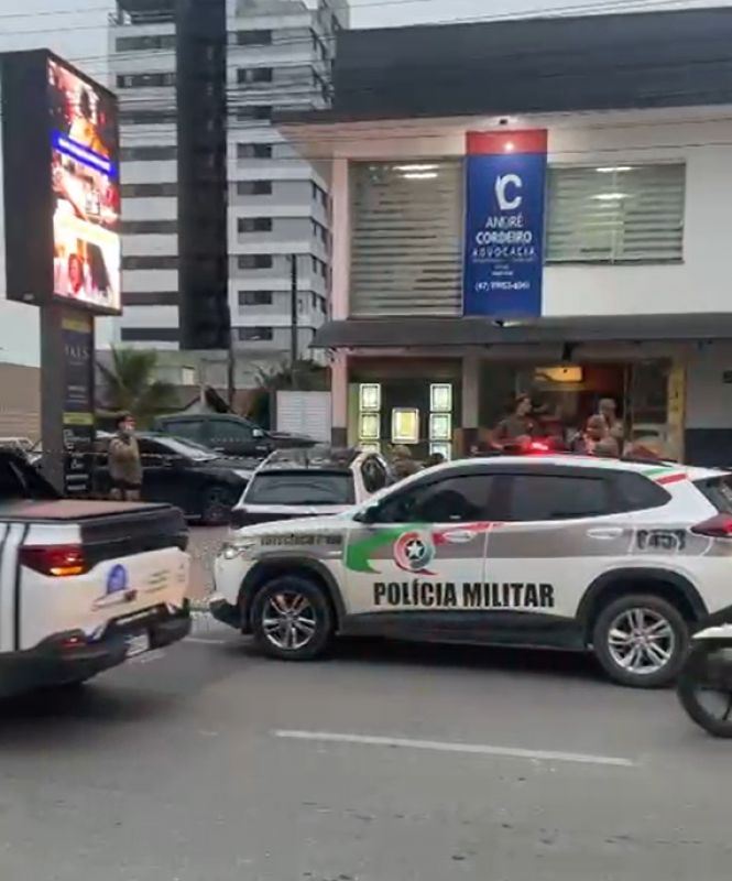 Crime aconteceu dentro de imobiliária