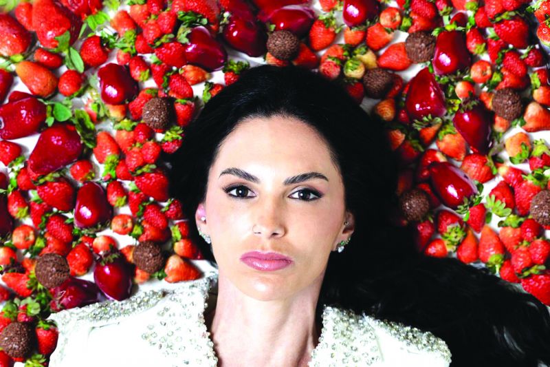 Gillian também se dedica à produção de conteúdo digital, incentivando mulheres a empreender e ter independência financeira