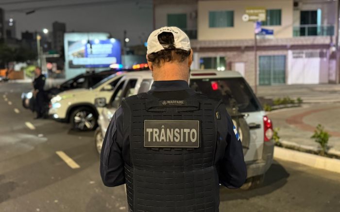 Ação registrou 46 autos de infração e 11 remoções (Foto: PMBC/Divulgação)