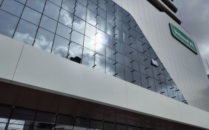 Estrutura de 12 andares começa a funcionar com a maioria dos serviços (Foto: Fran Marcon)