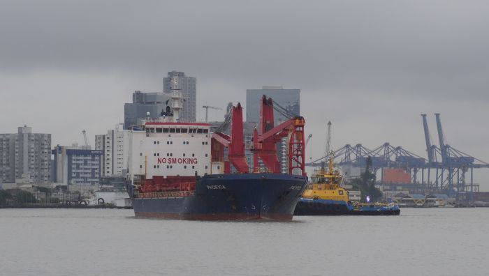 Canal terá 16 metros de profundidade para receber navios maiores 
(foto: João Batista)