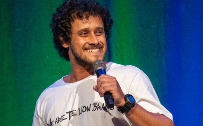 Gastaldi usa humor para falar sobre temas do dia a dia (Foto: Reprodução)