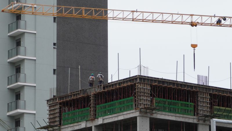 Além da ajuda com aluguel, parcerias preveem qualificação de trabalhadores 