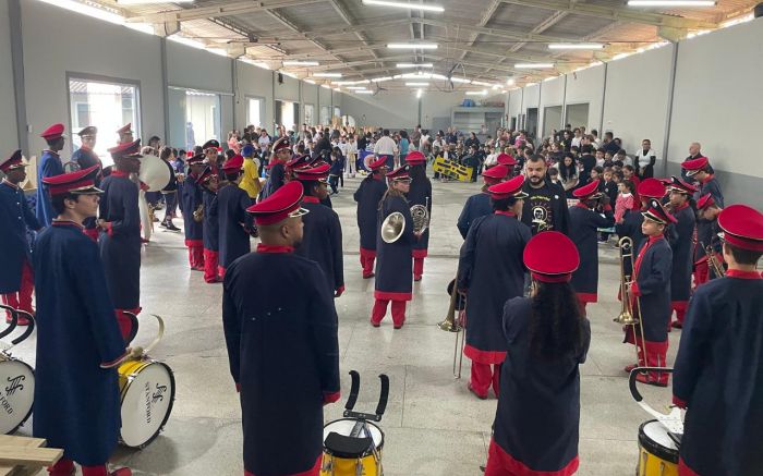 Em Itajaí, mais de 5,4 mil participantes e 85 instituições vão colorir a avenida Beira Rio (Foto: Arquivo/SME)