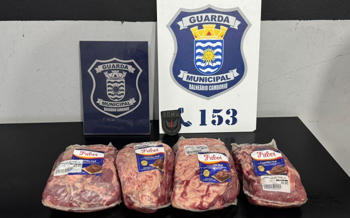 Ação foi registrada pelas câmeras do estabelecimento (Foto: GMBC/Divulgação)