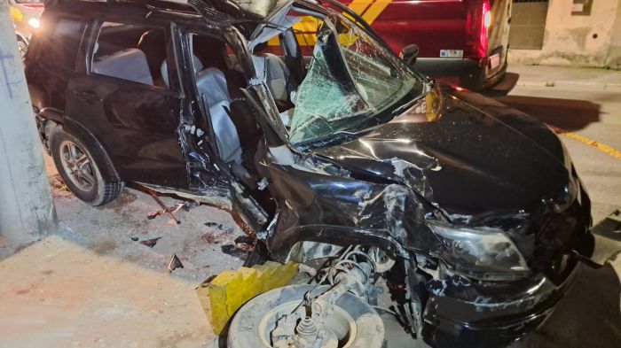 Jovem que morreu estava no banco do carona e fez aniversário um dia antes da batida (Foto: Divulgação PMSC)