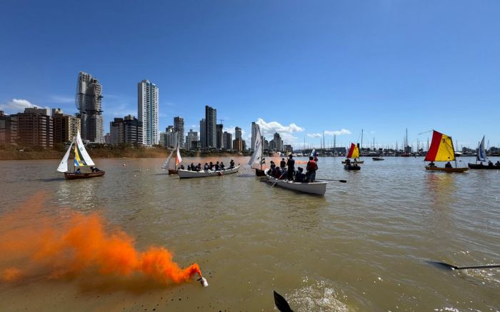 Cortejo reuniu cerca de 60 pessoas em torno da memória do esportista (Foto: ANI/Divulgação)