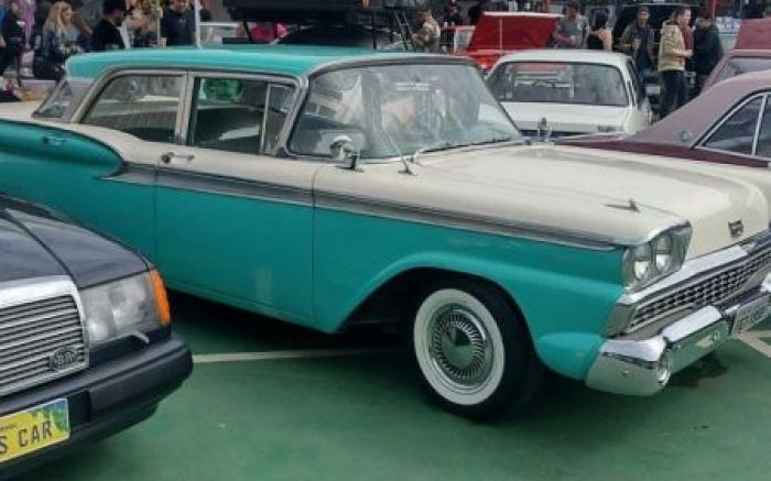 Carrões antigos vão ocupar o pátio do Parque Dom Bosco neste domingo (Foto: Divulgação)