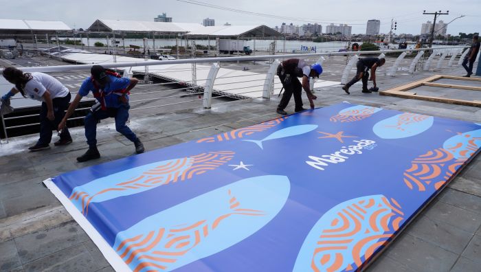 Pavilhões externos já foram erguidos no pátio do Centreventos (Foto: João Batista)