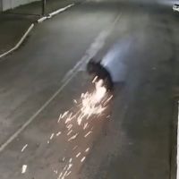 Casal morre em acidente de moto em frente ao Parque Ecológico