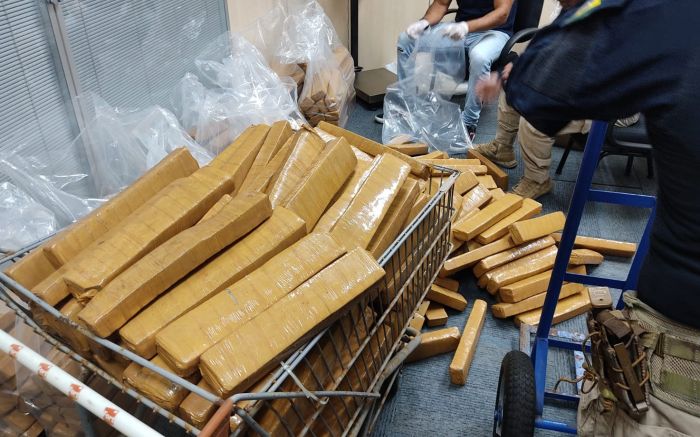 Motorista ainda tentou fugir, mas foi capturado (Foto: Divulgação PRF)