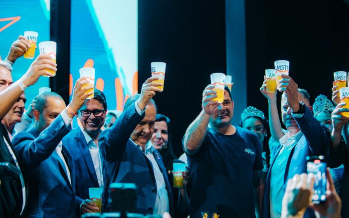 SC vai doar a pescadores 2,5 mil localizadores com GPS (Foto: Airton Fernandes/SPDC)