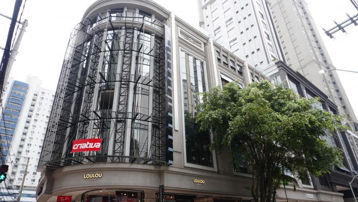 Telão ficará na esquina das avenidas Brasil e Alvin Bauer (Foto: João Batista)