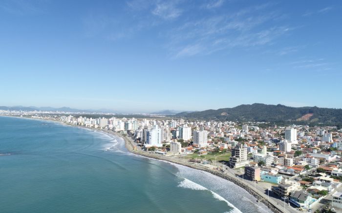 Obra vai ampliar faixa de areia e proteger orla da erosão (Foto: Divulgação/PMN)