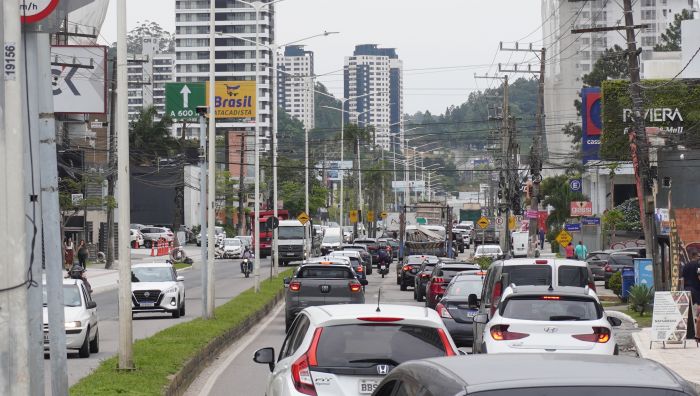 Obra é esperada pra desafogar o trânsito entre Itajaí e BC (Foto: João Batista)
