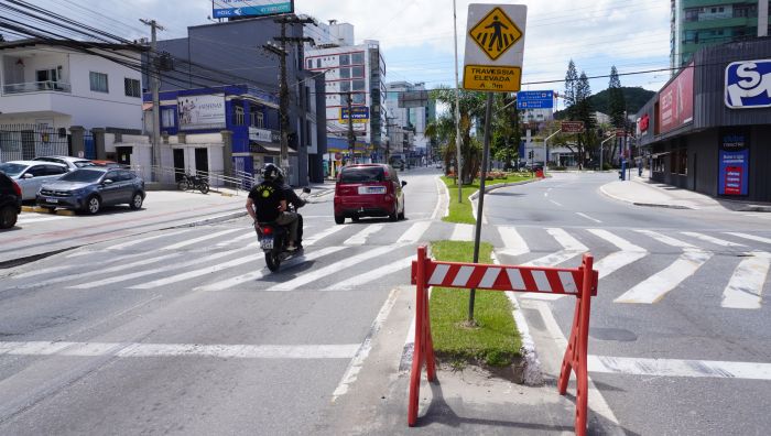 Acesso ao binário agora tem opção também pela rua Flamingo (Foto: João Batista)