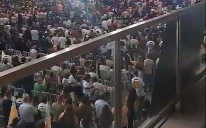 Som alto da convenção do MDB atrapalhou congresso de Neurociência e Educação no Expocentro (Foto: Leitor)