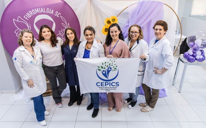 Foram reunidos profissionais da saúde, entidades e pacientes no seminário (Foto: Divulgação)