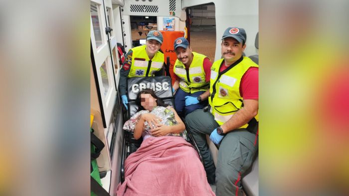 A bebê nasceu chorando forte, no meio da madrugada deste sábado (Foto: CBMSC/Divulgação)