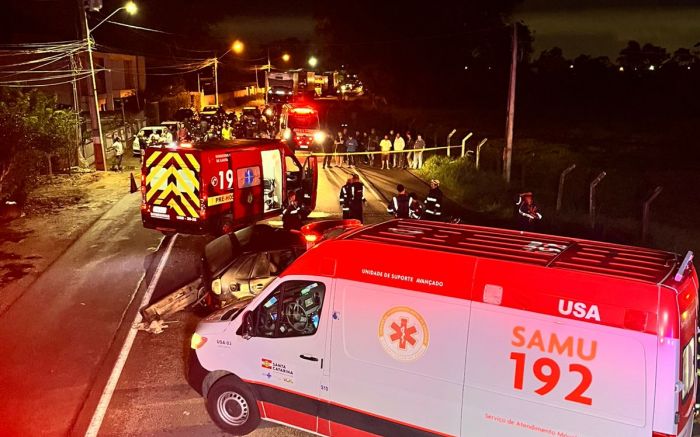 Acidente envolveu moto e carro e interditou completamente a rodovia Jorge Lacerda (Foto: Divulgação/CBVI)