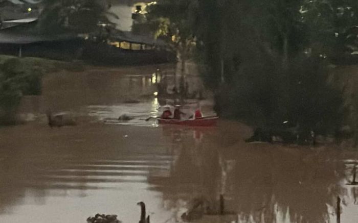 Há 140 desalojados e 11 desabrigados. Governador vai destinar R$ 7 milhões para a recuperação de Luiz Alves (Foto: Divulgação)